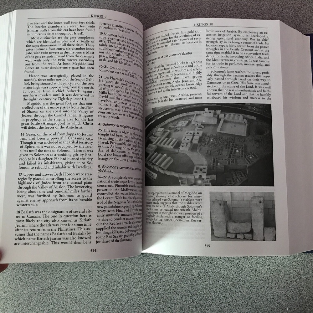 Zondervan NIV Bible Commentary Volume 1 Old Testament 1994 Hardcover - Picture 9 of 14